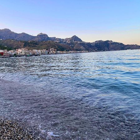 Casa Vacanza Giardini Naxos Taormina Miranaxos エクステリア 写真