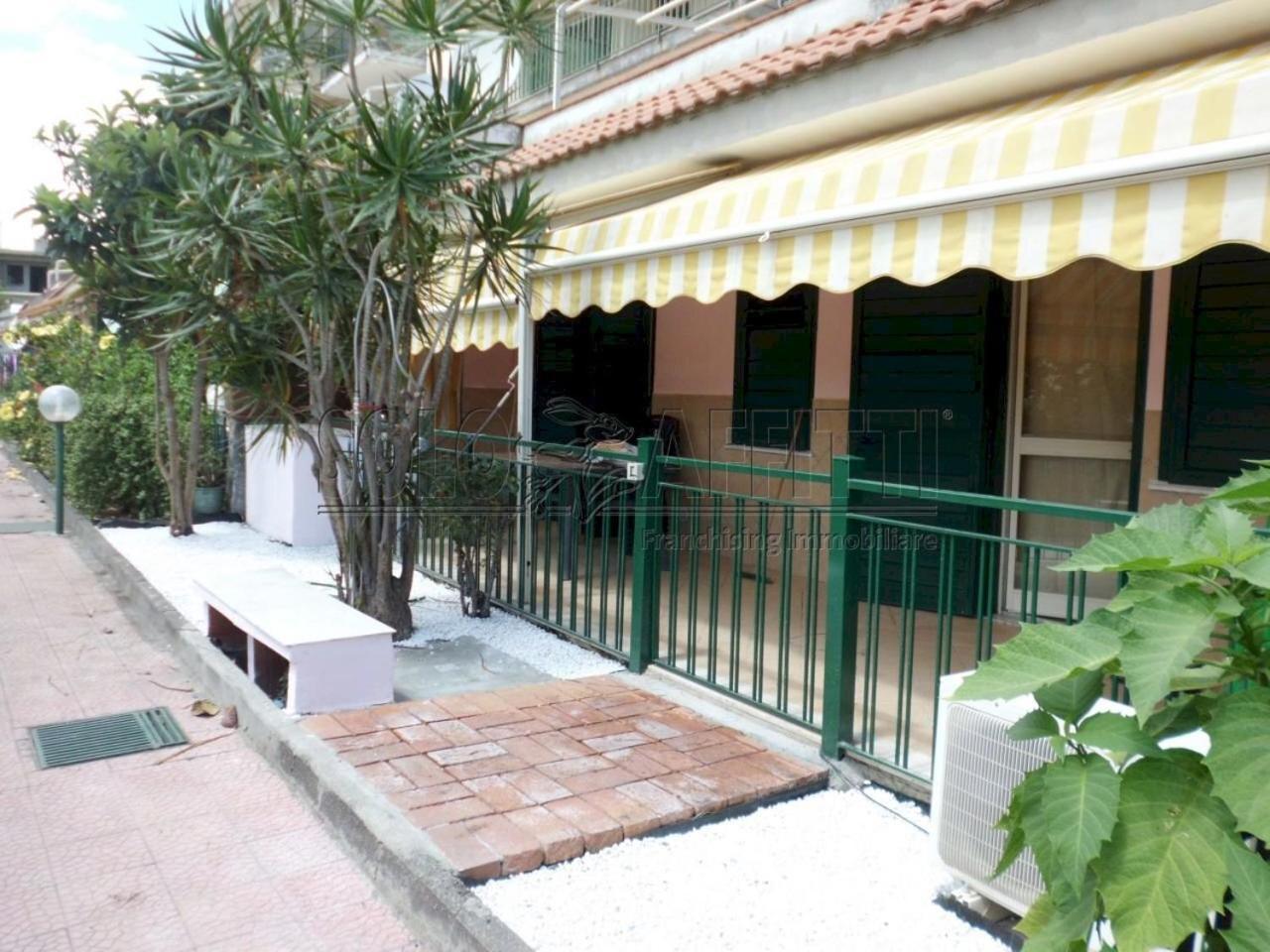 Casa Vacanza Giardini Naxos Taormina Miranaxos エクステリア 写真